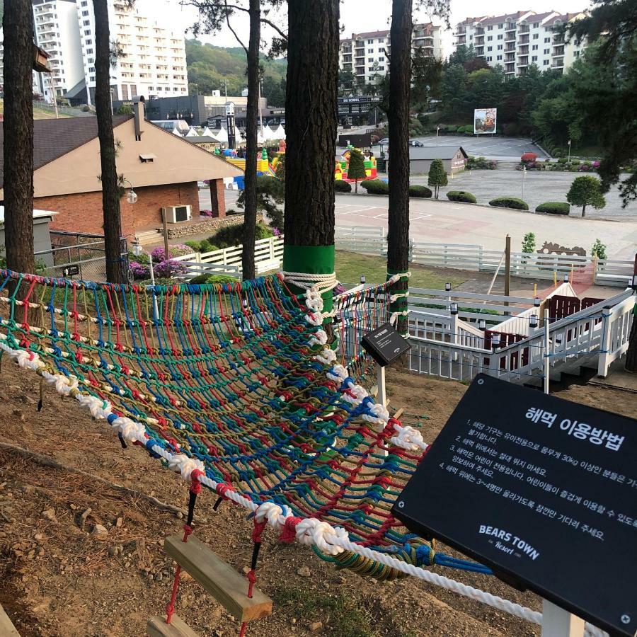 Bears Town Hotel Pocheon Exterior foto