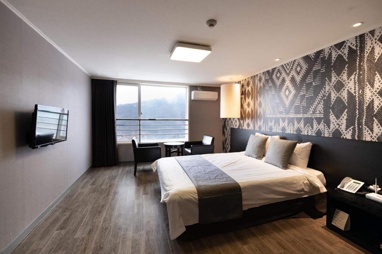Bears Town Hotel Pocheon Exterior foto