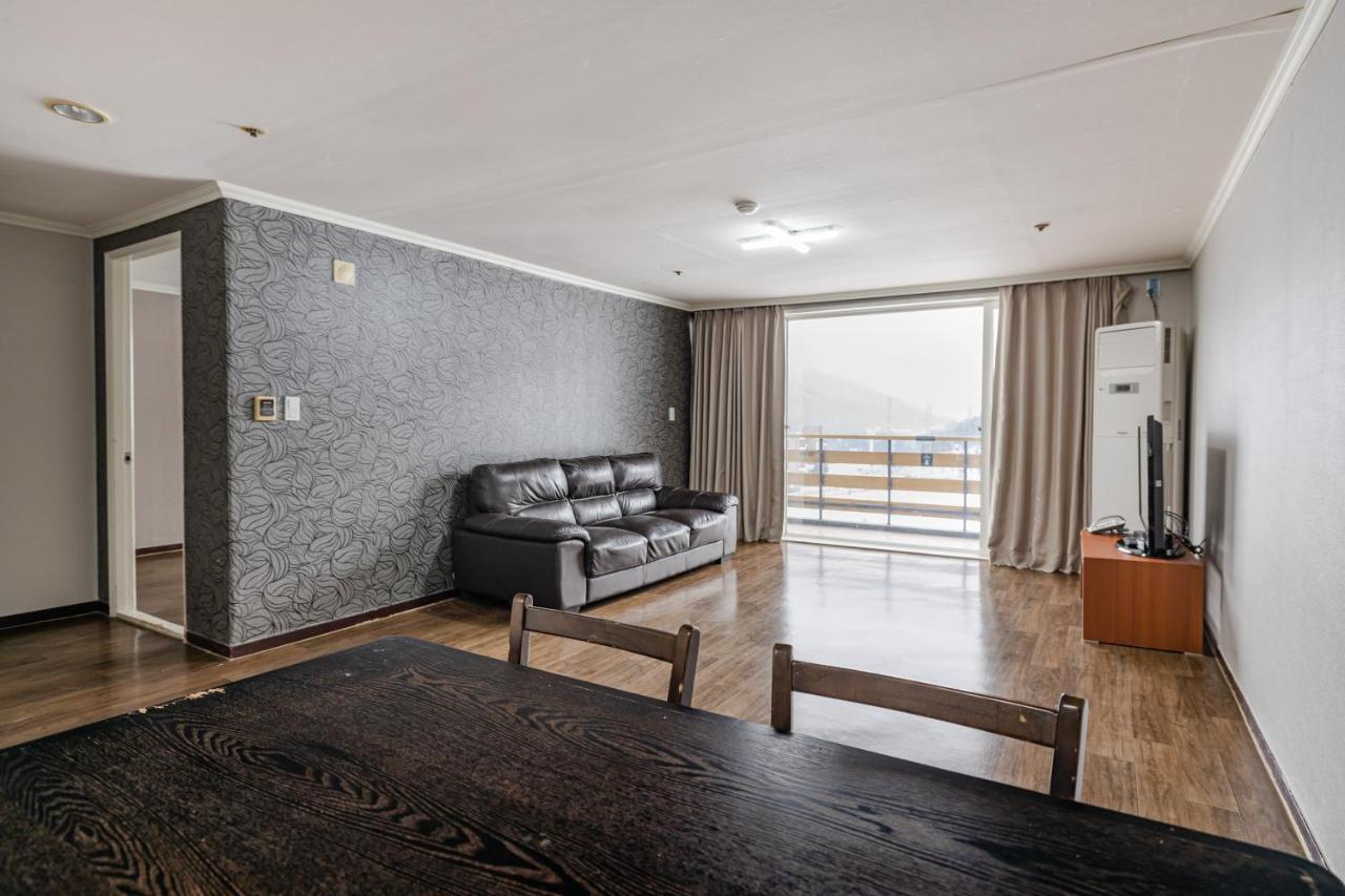 Bears Town Hotel Pocheon Exterior foto